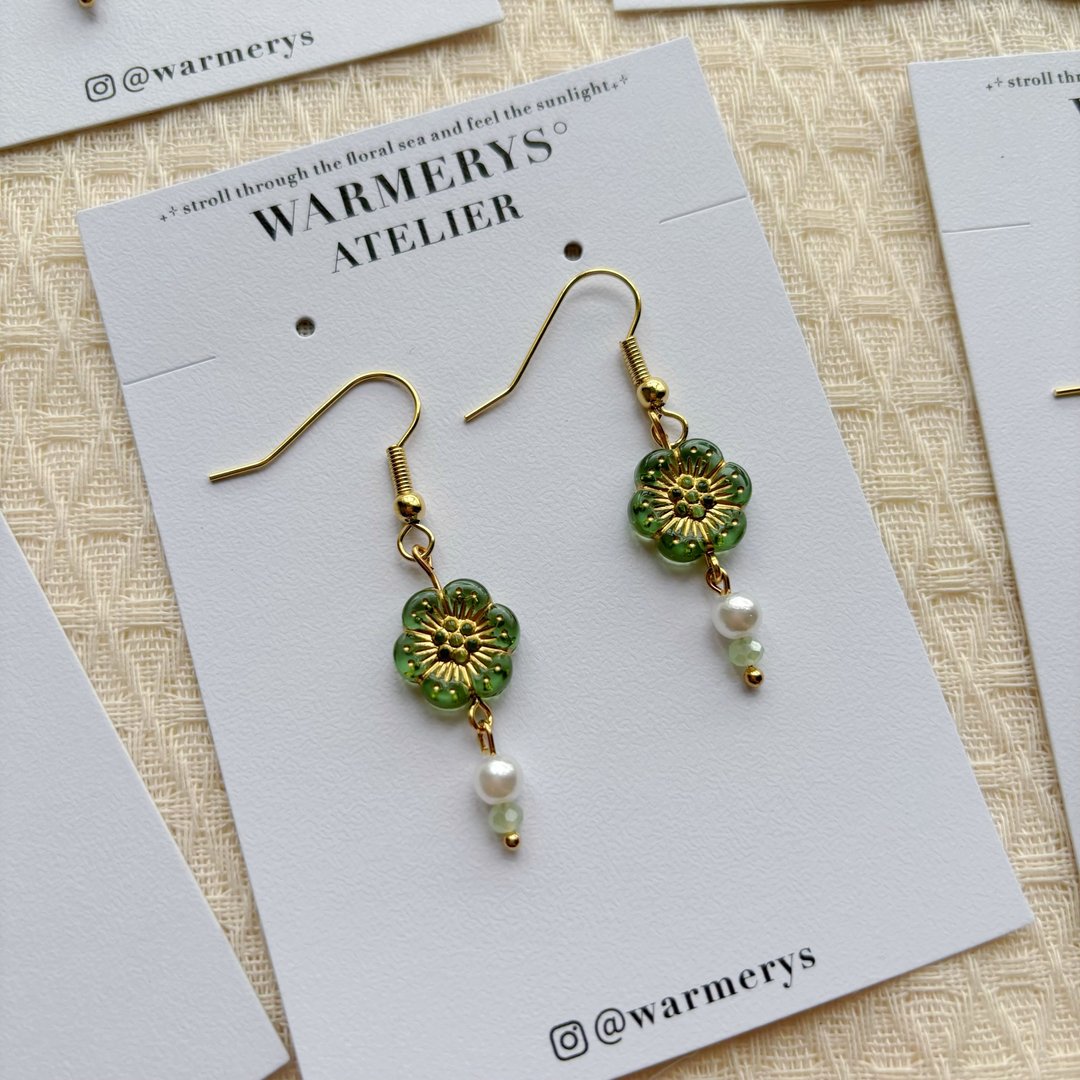 flower museum series earrings (green-blue) • 花卉博物馆系列 - 耳环/耳夹 - 压克力 绿色