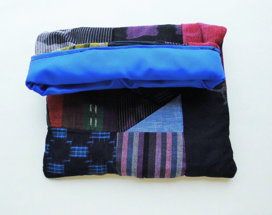 Kurume Aya's slim patchwork pouch_2 - 化妆包/杂物包 - 棉 蓝色