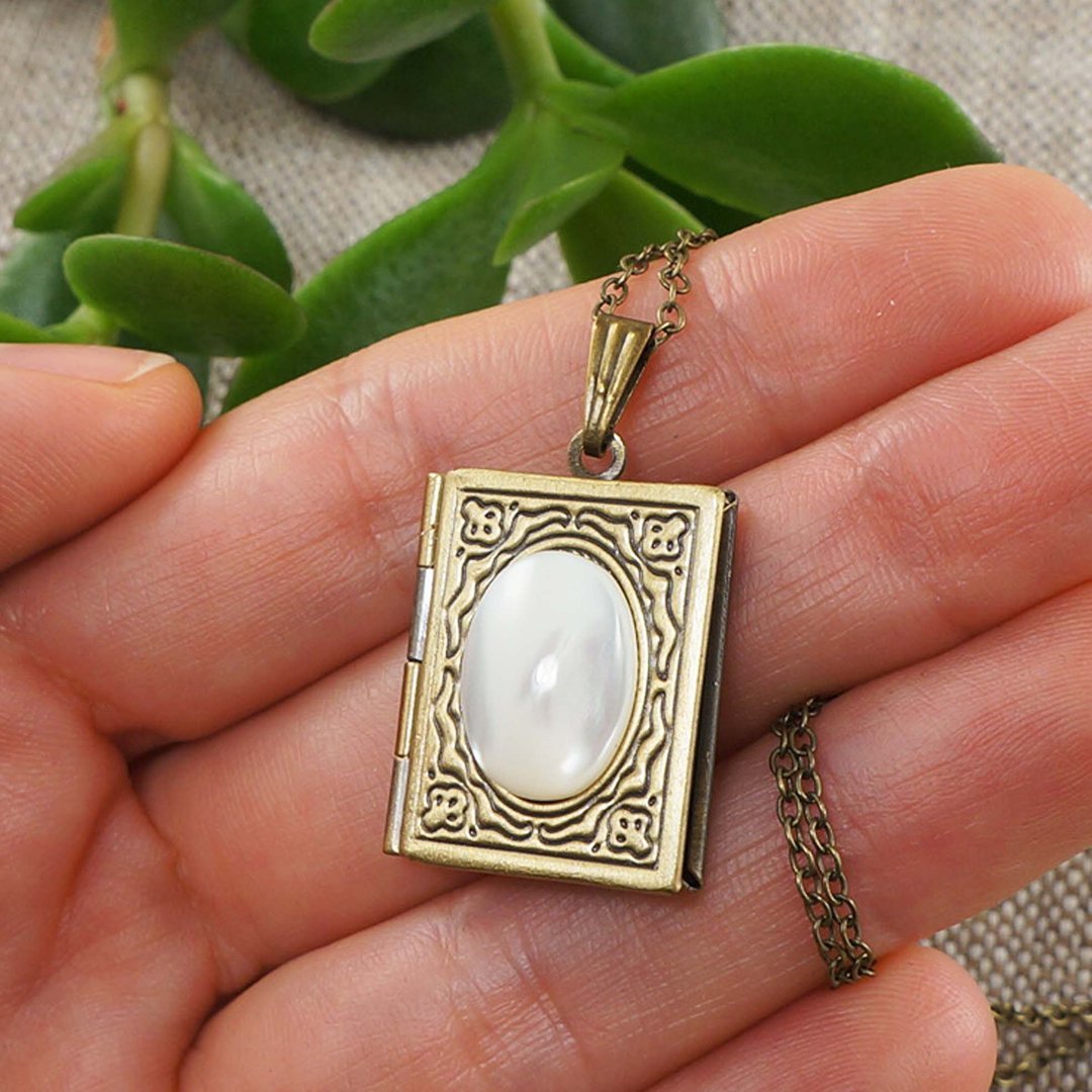 White Mother of Pearl Necklace MOP Book Photo Locket Wedding Necklace Jewelry - 项链 - 其他材质 白色