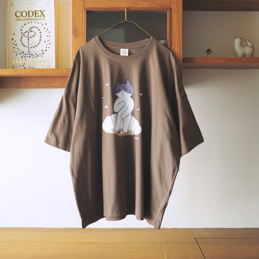 猫咪的诞生 Oversized T-shirt：炭棕色 - 男装上衣/T 恤 - 棉 咖啡色
