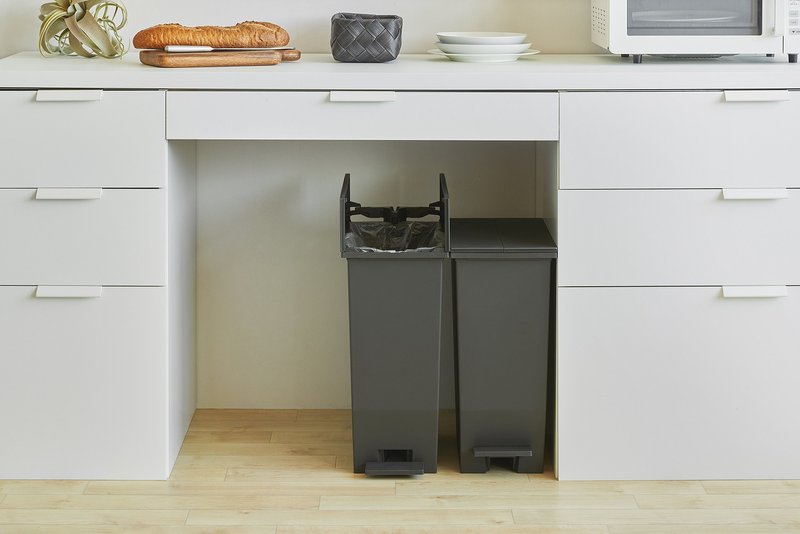 日本 RISU H&H系列踩踏对开分类垃圾桶 35L - 垃圾桶 - 塑料 