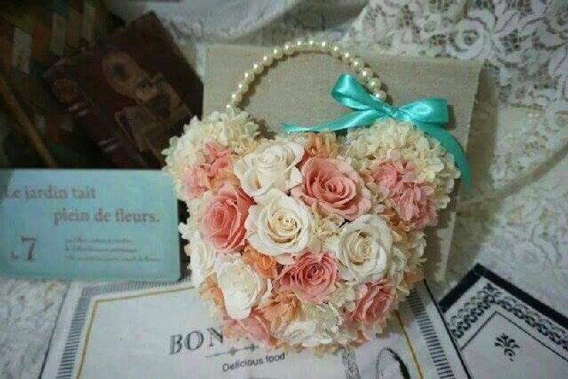 不凋花永生花-熊造型手提捧花 *交换礼物*情人节*婚礼*生日礼物 - 植栽/盆栽 - 植物．花 粉红色