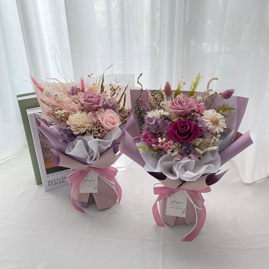 YUNYUN【粉紫色系】永生花&干燥花花束/ M 尺寸 - 干燥花/捧花 - 植物．花 紫色