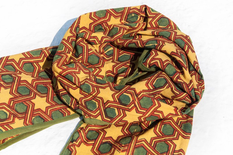 手织纯绵丝巾/手工木刻印植物染围巾/草木染棉丝巾-沙漠中东星芒 - 丝巾 - 棉．麻 多色