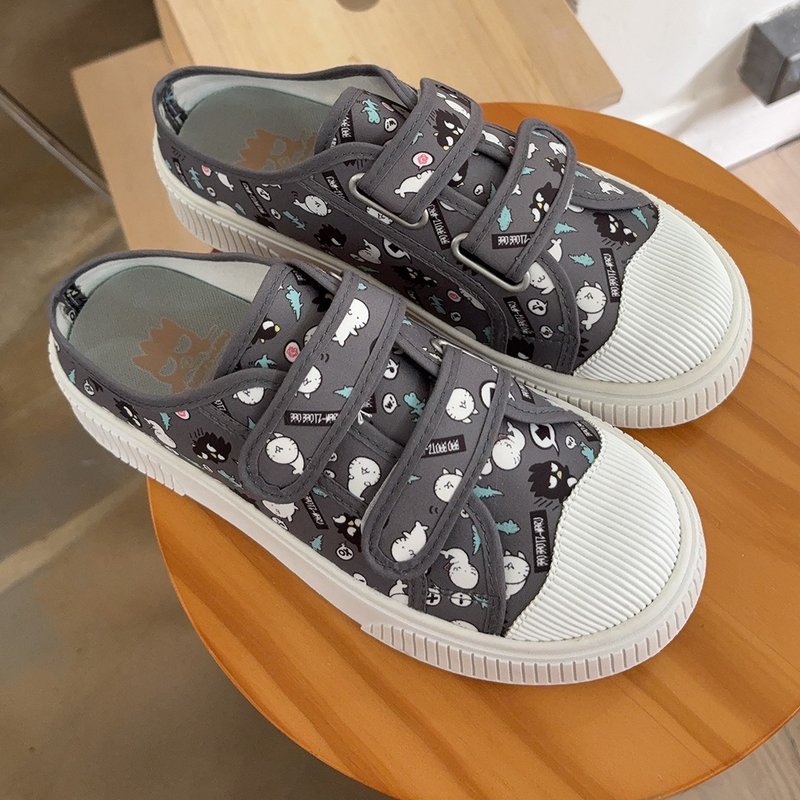 Paidalx酷企鹅XO与花丸满版印刷厚底休闲鞋帆布鞋穆勒鞋-深灰 - 女款休闲鞋 - 棉．麻 黑色