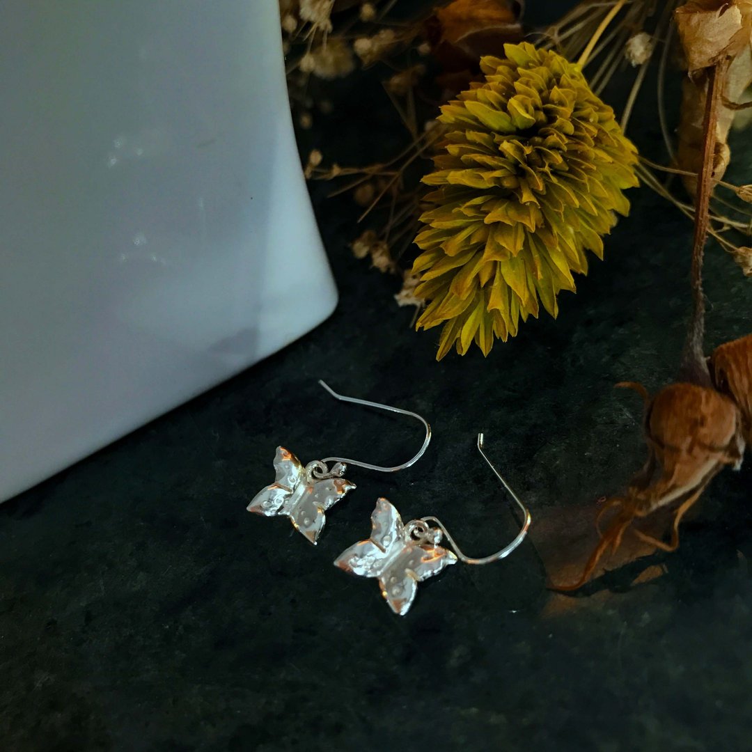 小蝴蝶Butterfly/纯银Silver/耳环Earring/Màn 工 - 耳环/耳夹 - 其他金属 银色