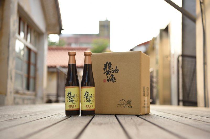 炒出幸福味 酱油组合  (壶底油5入/一番赞油膏1入) - 调味罐/酱料瓶 - 玻璃 