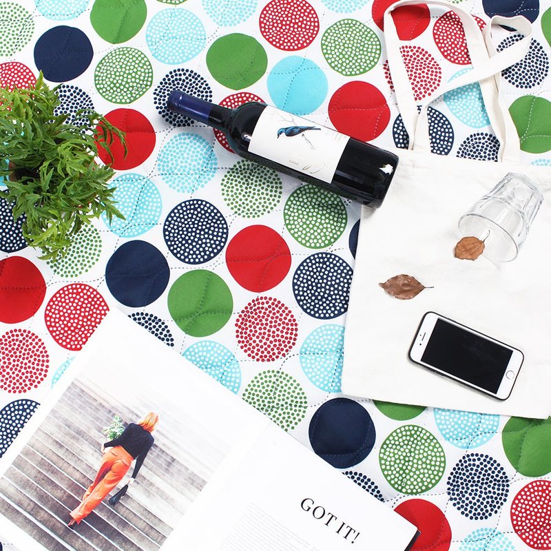 特厚铺棉防泼水野餐垫/帐篷地垫/防寒垫 萨哈星球 - 野餐垫 - 聚酯纤维 多色