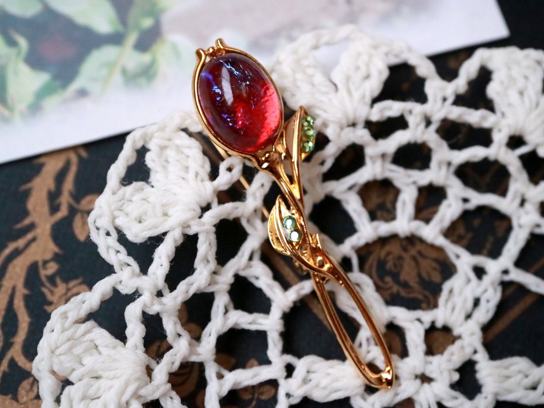 Rose Nebula Gold Space Galaxy Rose Rose Flower Elegant Delicate Elegance Adult Art Nouveau Dragon's Breath Style Schiller Play Color Small Small Small Small Small - 胸针 - 玻璃 红色