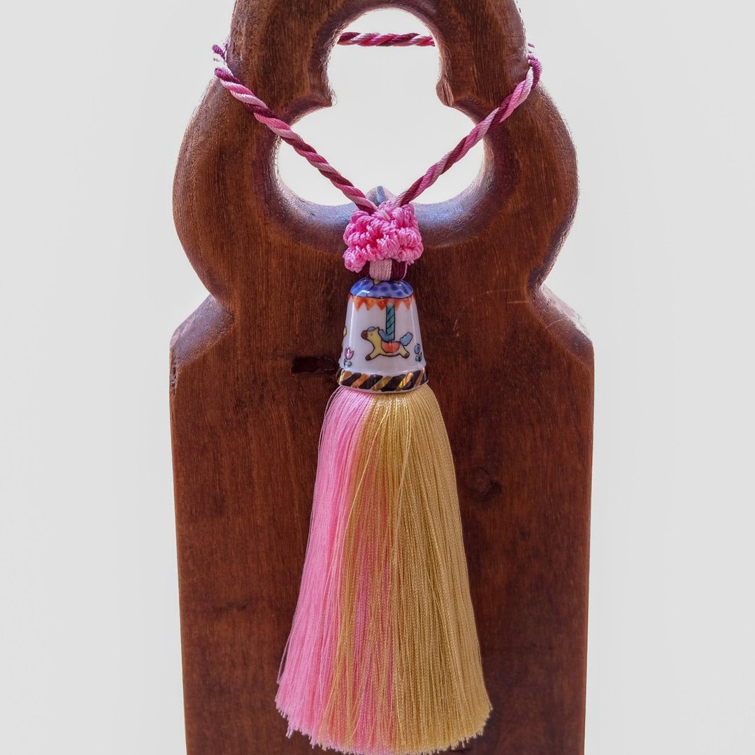 Kutani ware thimble tassel fairy tale series Your own tassel made with crafts - 摆饰 - 陶 粉红色