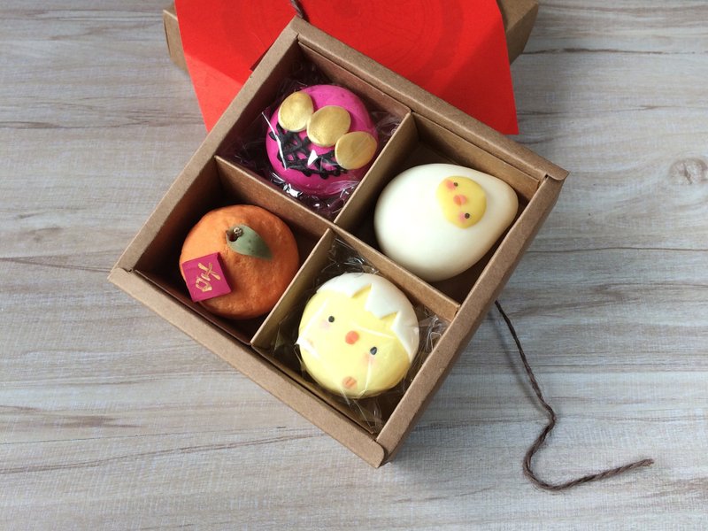 金鸡报喜·四入香皂礼盒 - 沐浴用品 - 植物．花 红色