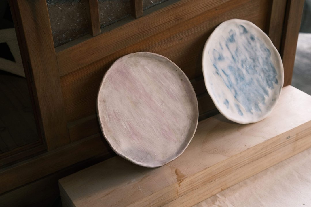 【眽眽制陶】缤纷刷纹盘 - 盘 盆器 饰品盘 线香座 - 盘子/餐盘/盘架 - 陶 多色