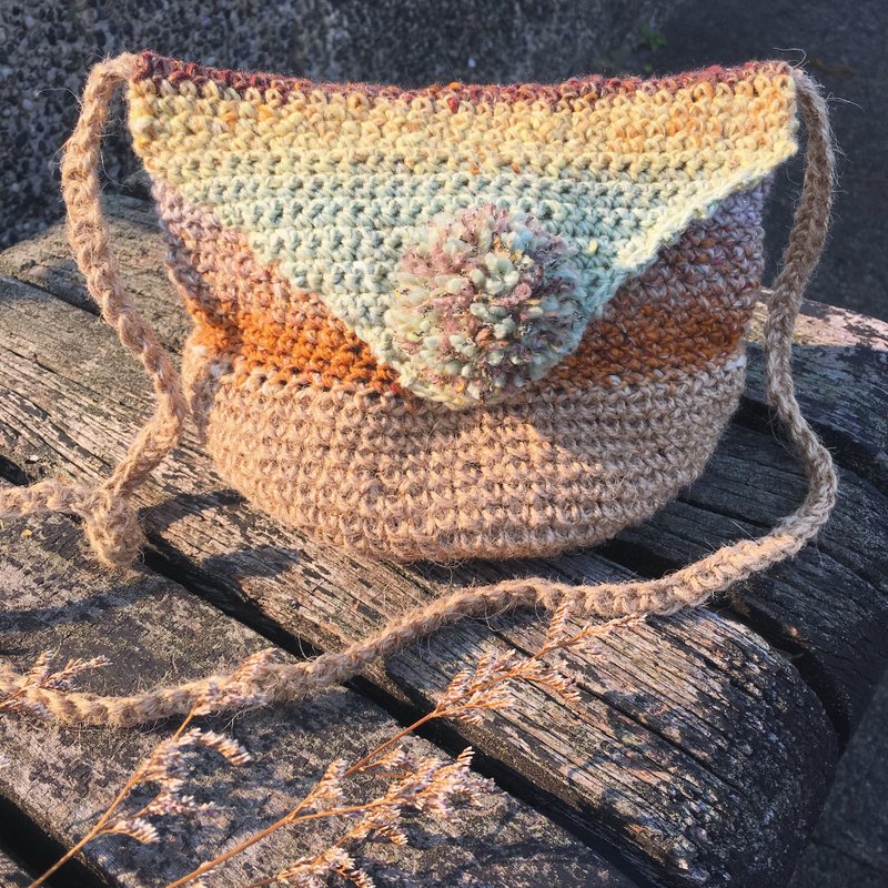 巧克力波波球手编斜背包/单肩包/手工编织/编织包/手织包 - 侧背包/斜挎包 - 棉．麻 咖啡色