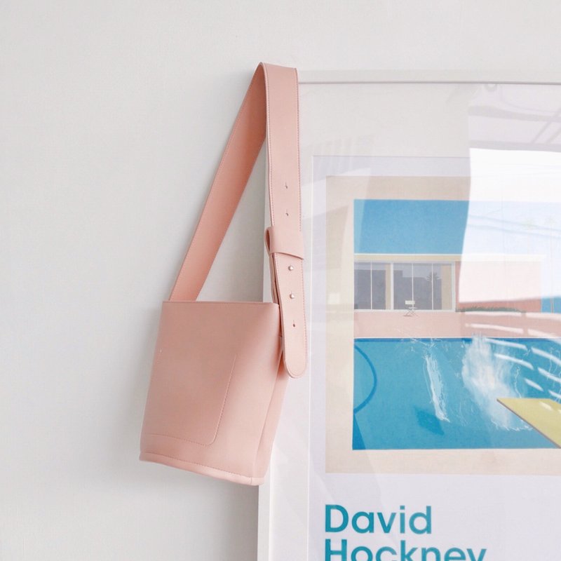 Whiteoakfactory Bold bucket bag - Light pink - 后背包/双肩包 - 其他材质 粉红色