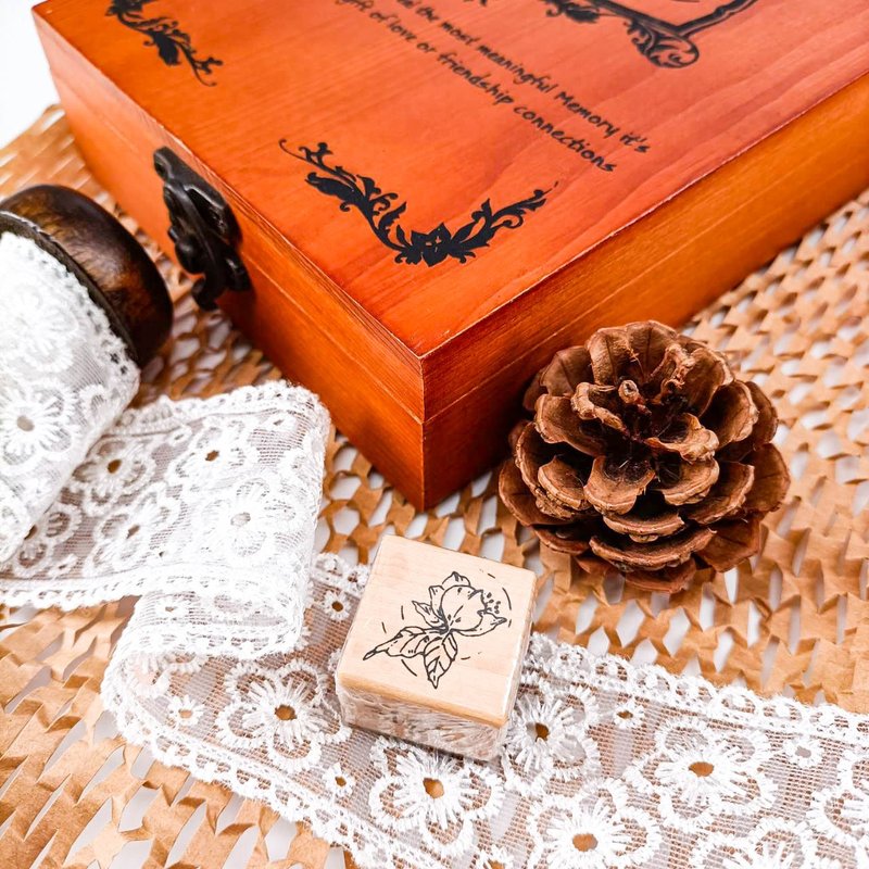 3E120_花系列O/ Flower series.O/櫸木印章 Wood Rubber Stamp - 印章/印台 - 木头 卡其色