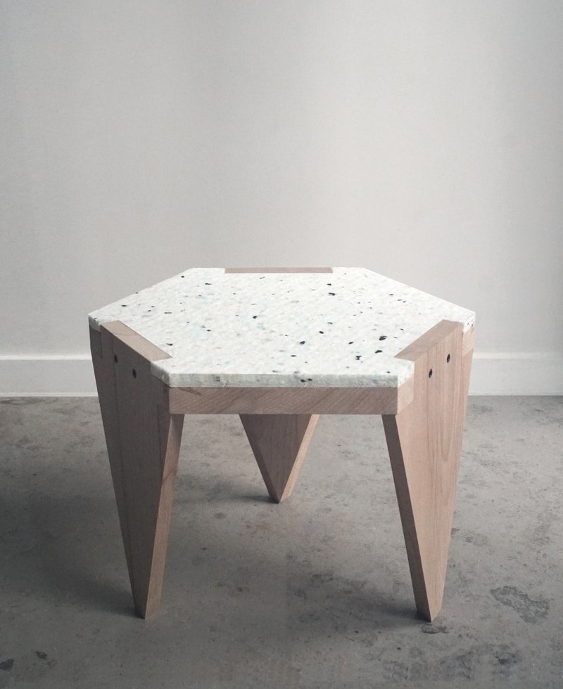 Hexa Wood low stool - 椅子/沙发 - 木头 卡其色