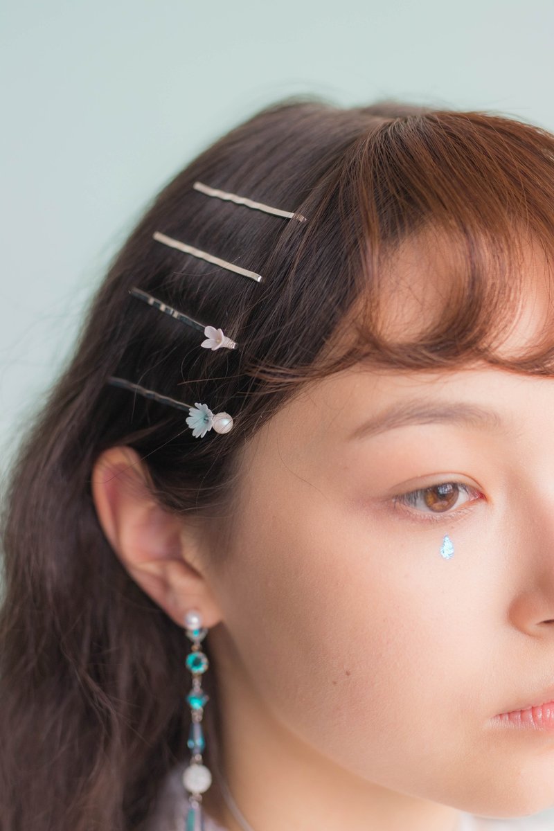 SUNSHOWER : 湖边小花发夹5件套装 - 手工制作饰品 - 发饰 - 粘土 蓝色