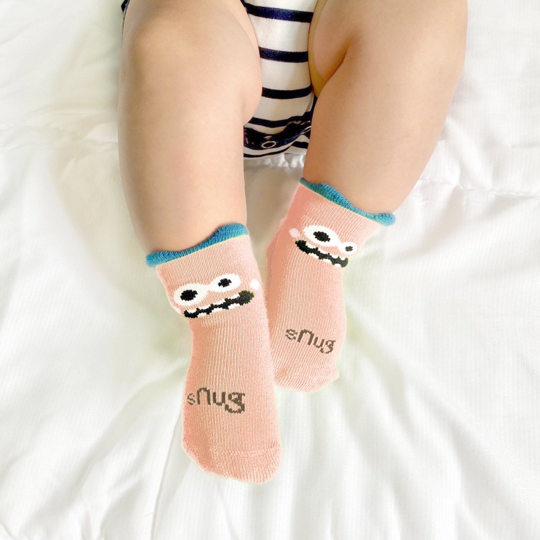 新生儿宝宝袜-小怪兽 MIT纯棉健康除臭袜 透气机能袜 sNug - 婴儿袜子 - 棉．麻 粉红色