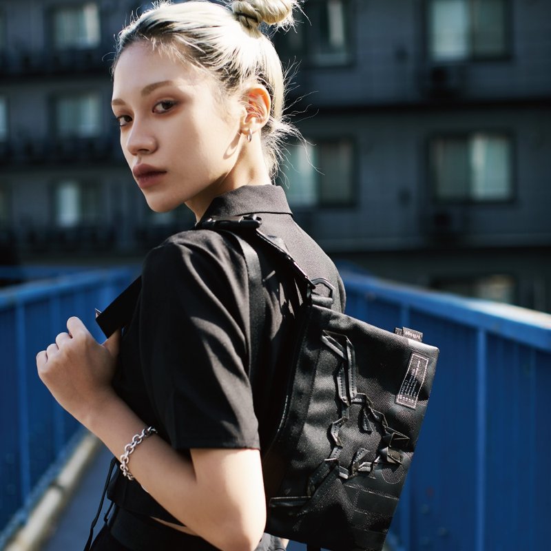 Black Bull Skull Sakosh - 侧背包/斜挎包 - 其他人造纤维 黑色