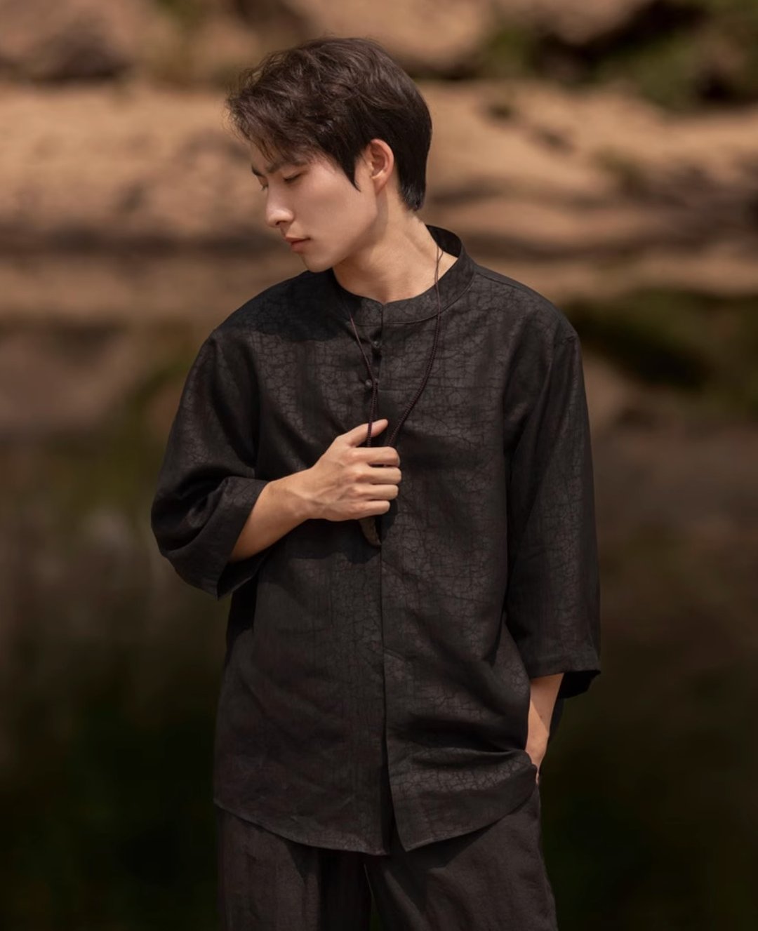 新中式极简 黑龟香云纱盘扣真丝短袖衬衫 - 男装衬衫 - 其他材质 黑色