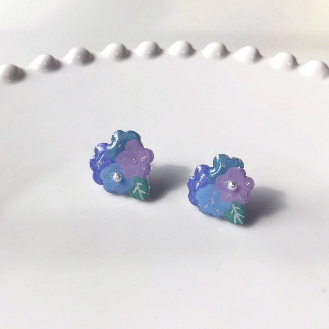 小花丛夹式/针式耳环 - 耳环/耳夹 - 树脂 多色
