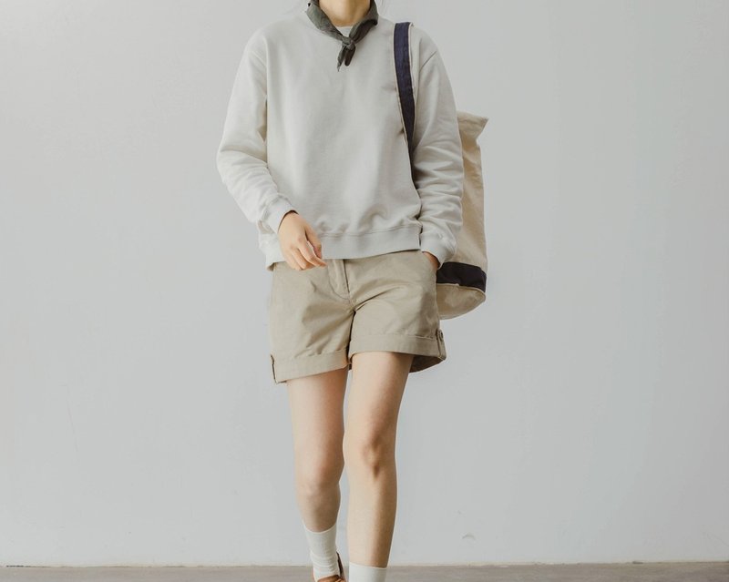 法式复古 绅士少女 知识分子记者风低腰短裤 - 女装短裤 - 棉．麻 卡其色