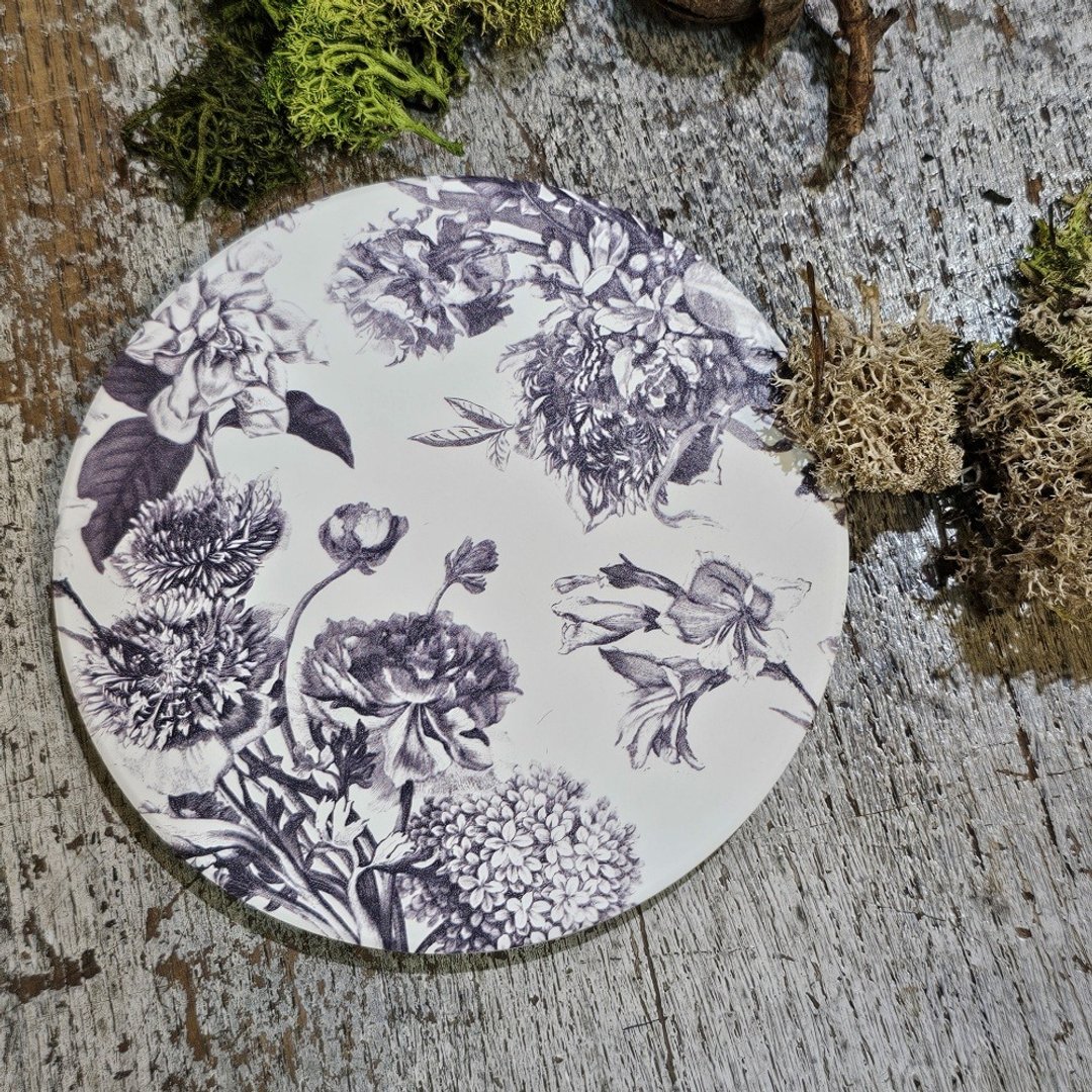 HC 文创商品 莺歌陶瓷杯垫 HC7002 黑白色印花维多利亚花卉-白底 - 杯垫 - 陶 