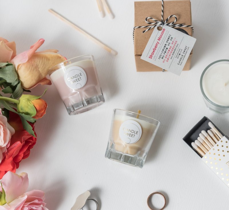 甜点蜡烛-草莓慕斯-45ml Strawberry Mousse-天然精油大豆蜡烛 - 蜡烛/烛台 - 蜡 粉红色