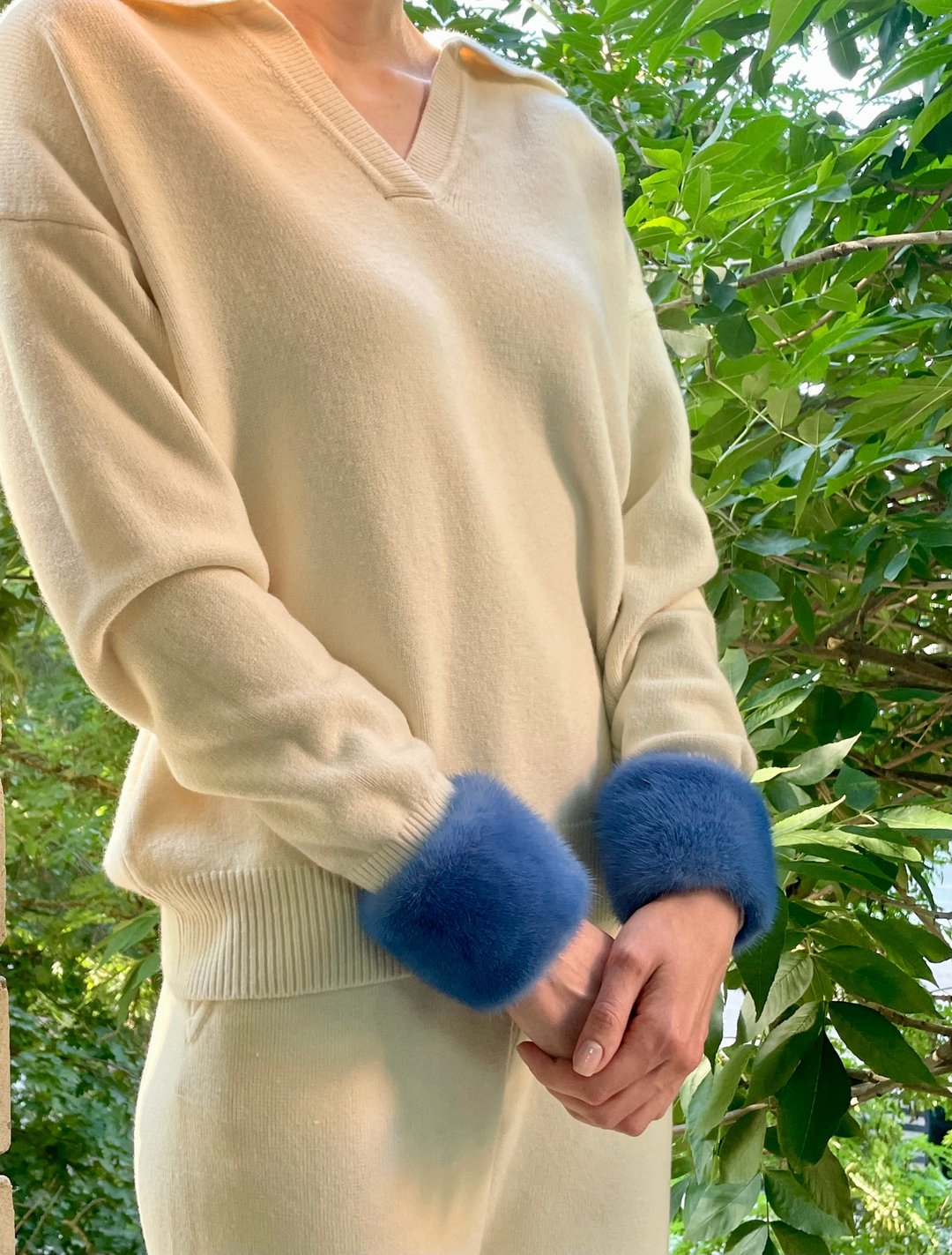 Slap on cuffs / Fur bracelets / Wristband - 手链/手环 - 其他材质 蓝色