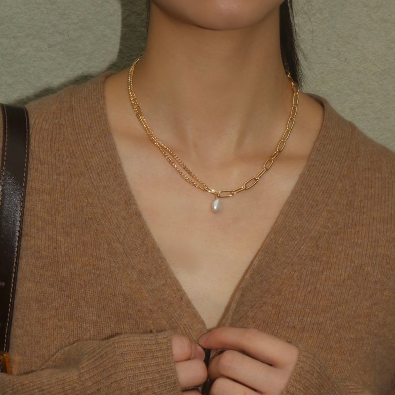 Cara 不对称链条淡水珍珠项链・手作设计・欧美・日常饰品 - 项链 - 珍珠 金色