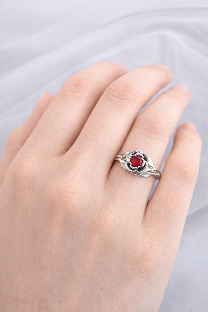 Ruby Flower rose ring, 925 Silver with  18K white Gold Plating, Gift for her - 戒指 - 贵金属 咖啡色