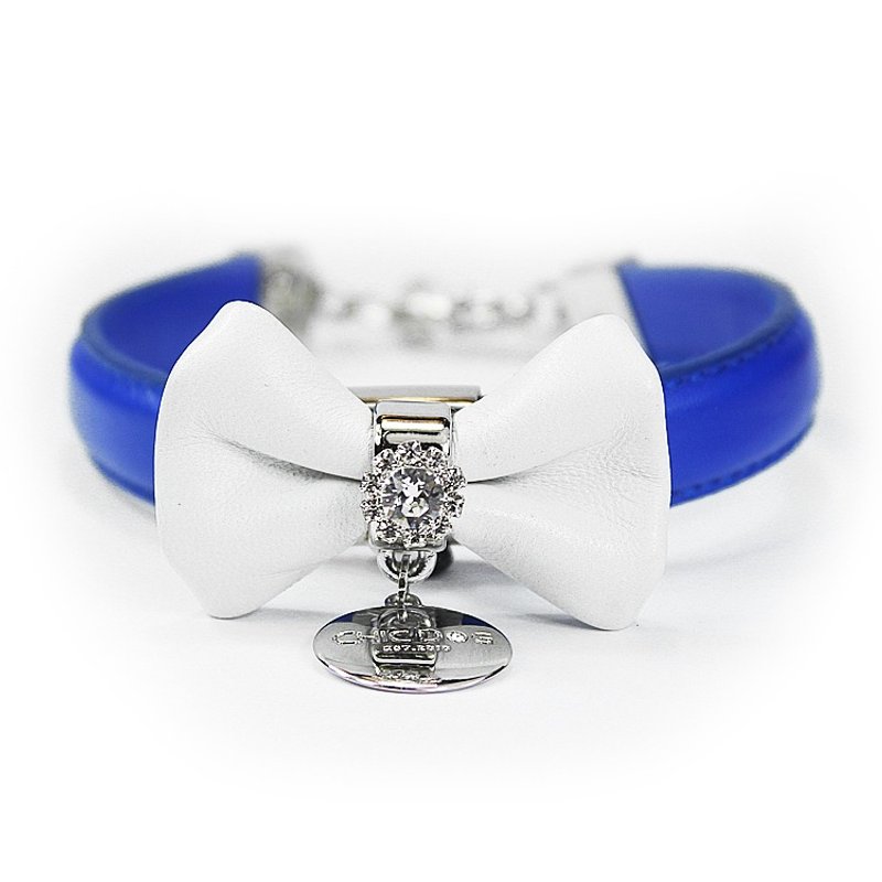 CHIC DOG【S 两用项圈】钻花蝴蝶结套组永恒款 ((送刻字)) - 项圈/牵绳 - 真皮 多色