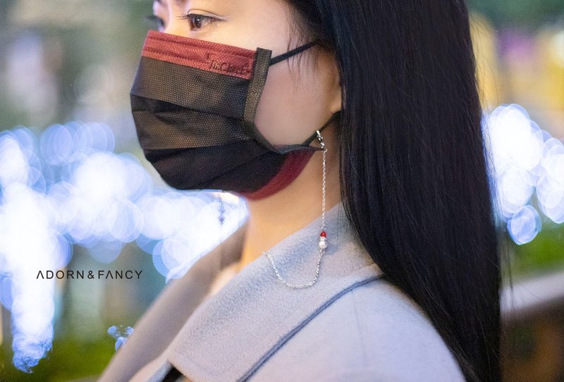 【还可当手链、项链、眼镜链】欢腾(红)雪人珍珠口罩链 情人礼物 - 口罩 - 水晶 红色