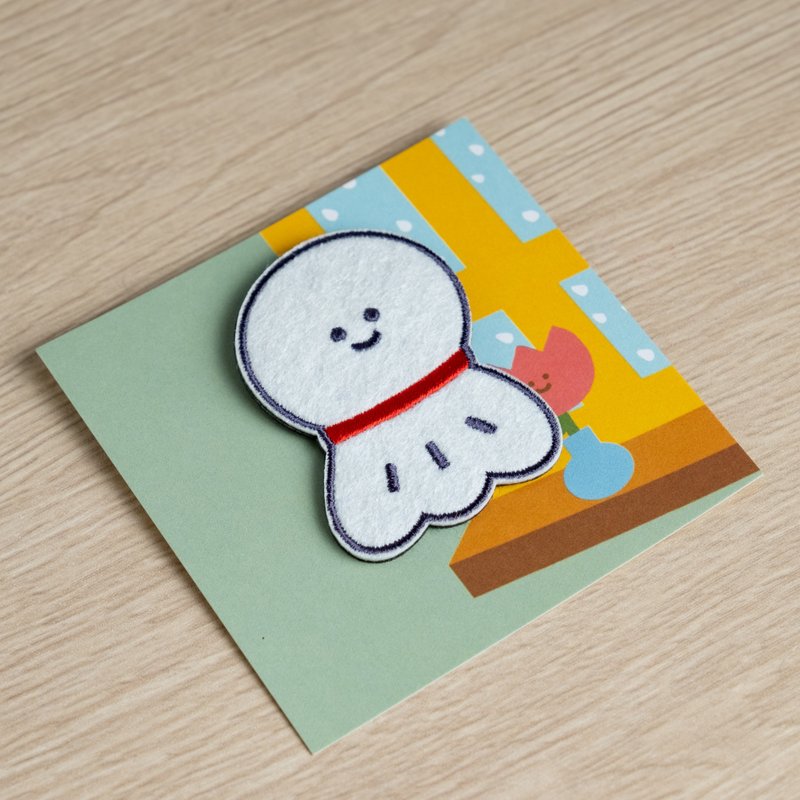 刺绣别针 / 晴天娃娃 - 徽章/别针 - 绣线 白色