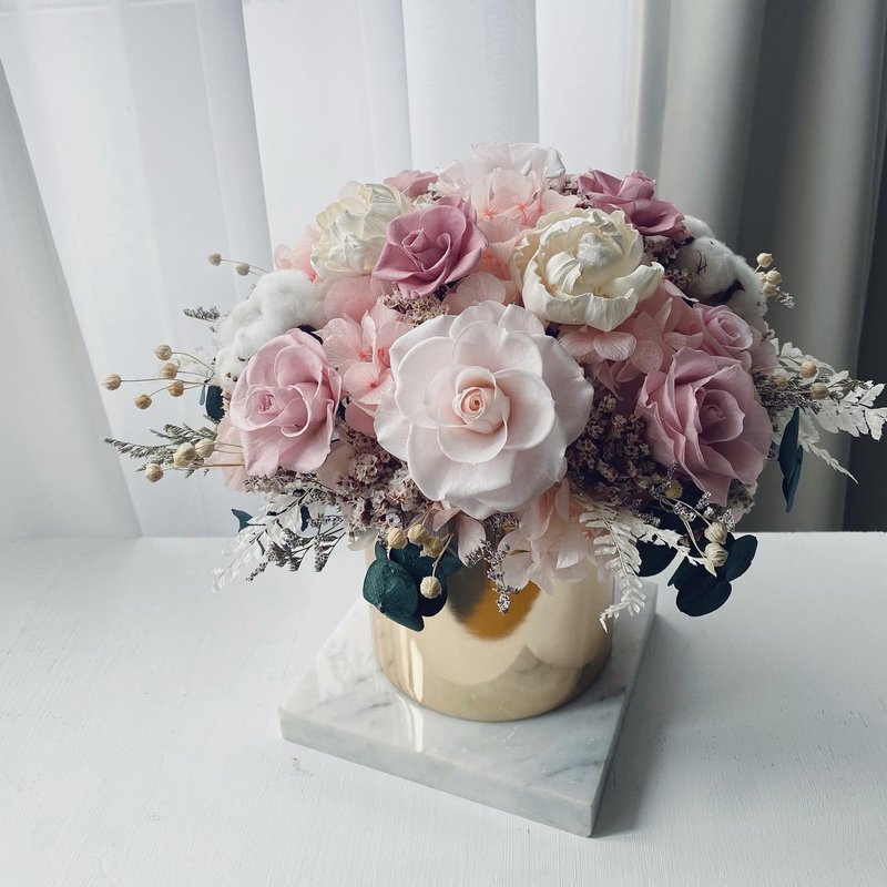 母亲节花礼花束花礼缤纷粉色系开幕志庆生日花礼永生花玫瑰 - 干燥花/捧花 - 植物．花 粉红色