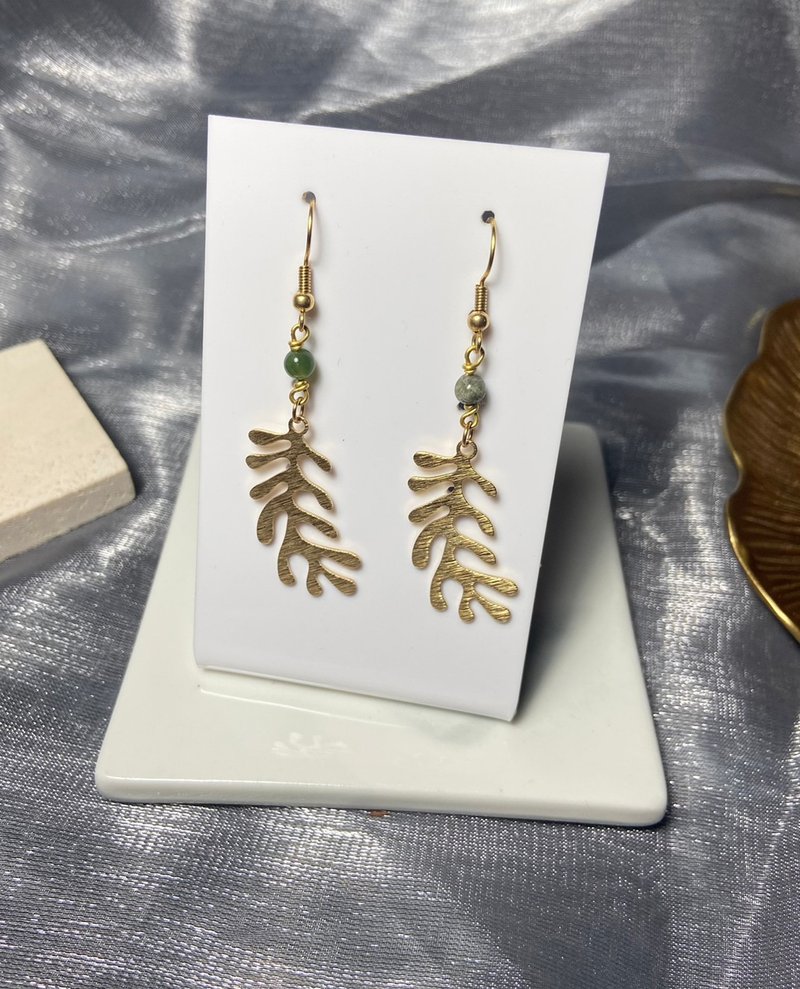 水草玛瑙黄铜耳环 - 耳环/耳夹 - 其他金属 金色