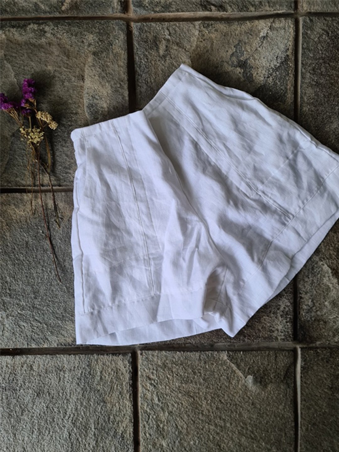 Capri Short White - 女装短裤 - 亚麻 白色