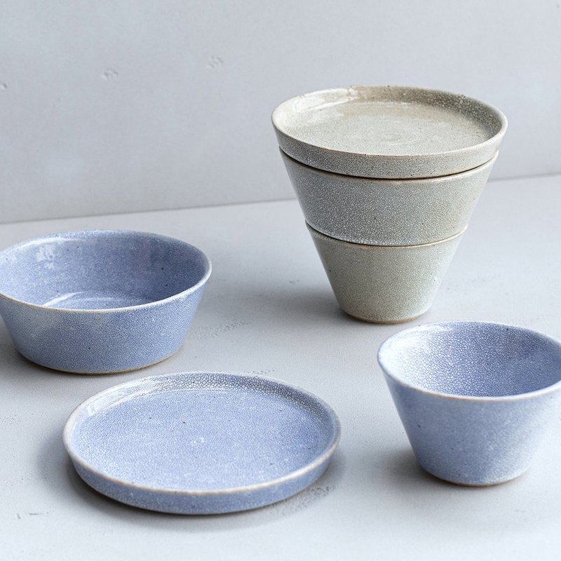 kasane 梅花皮纹路 钵盘 3 层 日本陶器 木箱礼盒组 - 盘子/餐盘/盘架 - 陶 灰色