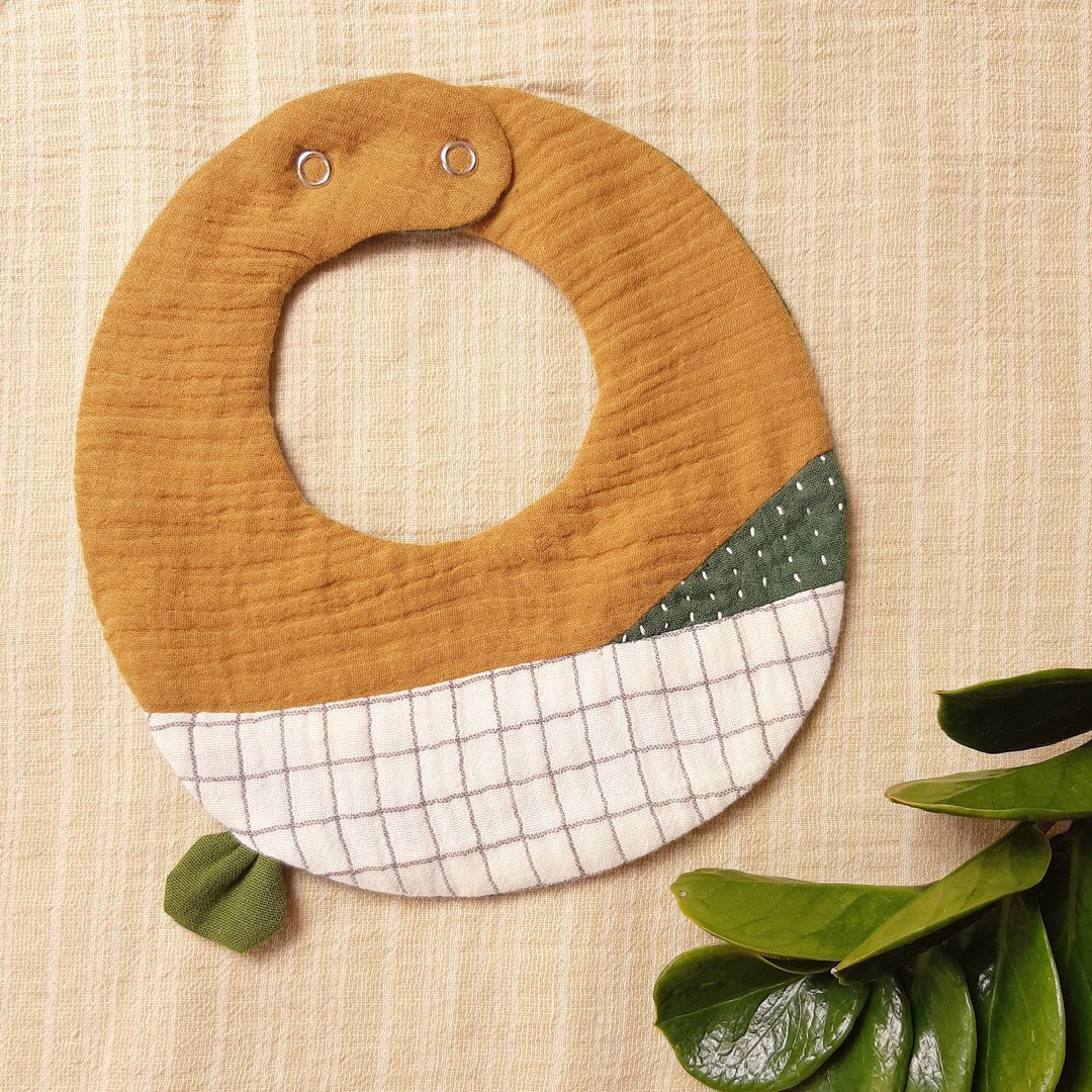 DUNIA  /for kids/ 森林的孩子 棉柔刺绣拼布围兜 / 口水巾 - 围嘴/口水巾 - 棉．麻 多色