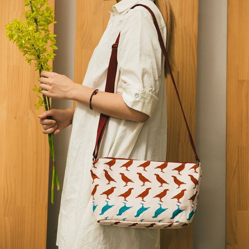 横式拉链侧背包/台湾八哥5号/古宅红粉 - 侧背包/斜挎包 - 棉．麻 红色