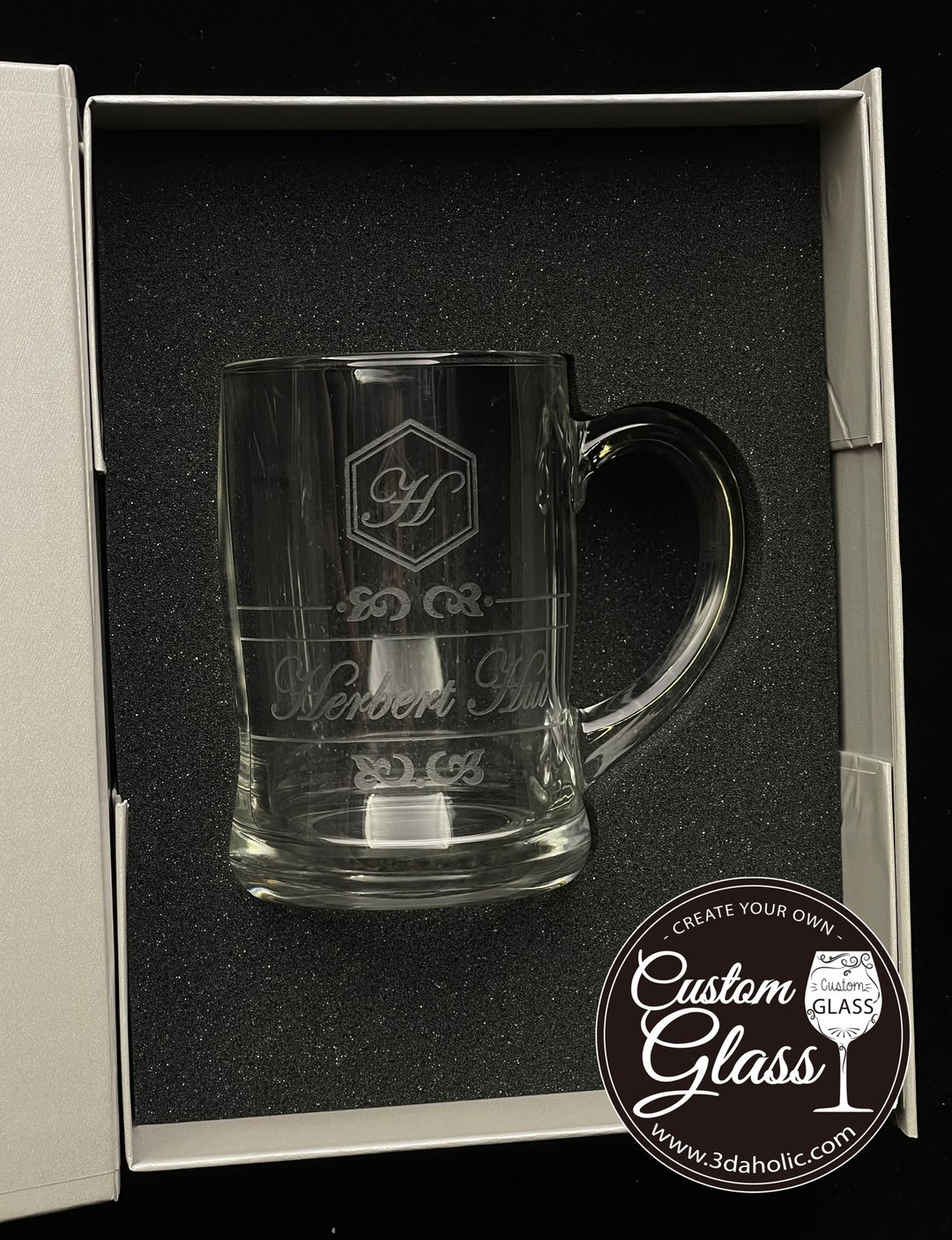 【定制化订制】啤酒杯雕刻(一只)连礼盒 – 心意字句/人名雕刻 - 酒杯/酒器 - 玻璃 透明