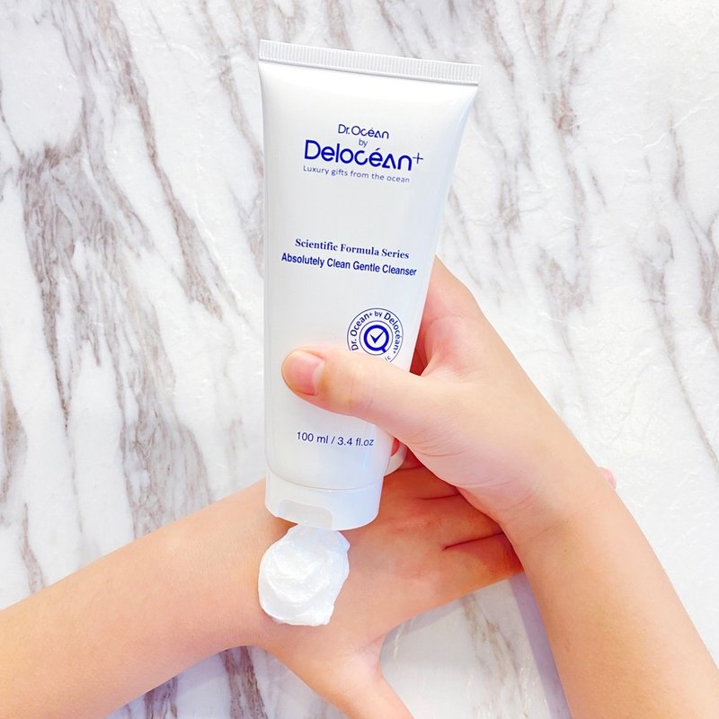 活肤净白洁颜精华100ml【洗的精华乳】 - 脸部清洁/卸妆用品 - 其他材质 白色