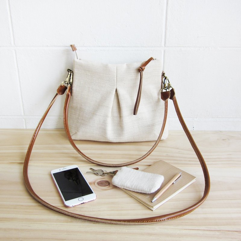 Cross-body and Shoulder Midi Skirt Bags Size M Hand Woven Cotton Natural Color - 侧背包/斜挎包 - 棉．麻 白色