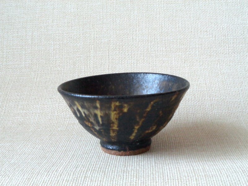 抹茶碗画草冠b - 碗 - 陶 黑色