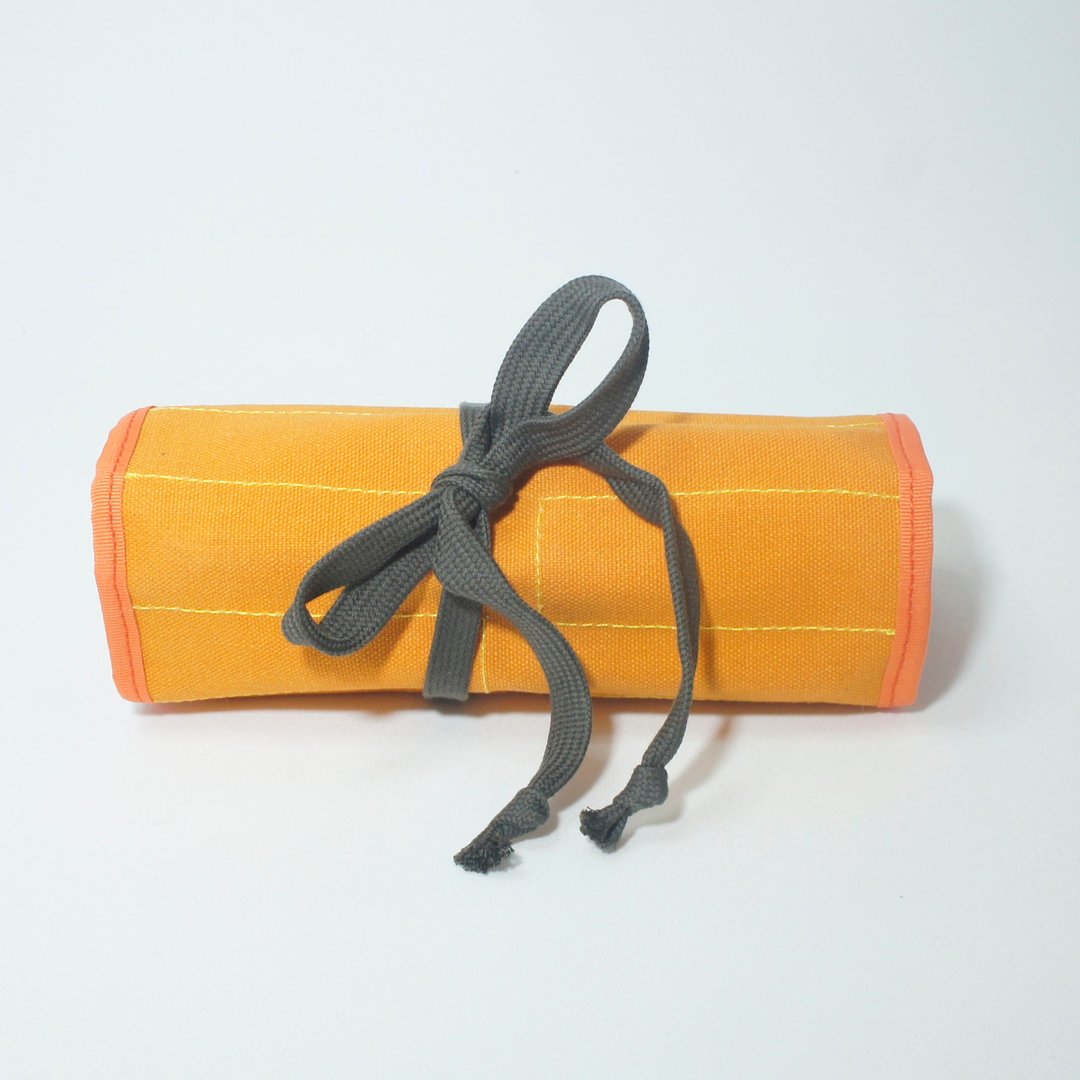 Transforming Roll-Up Pencil Case 可收纳钩针 - 铅笔盒/笔袋 - 棉．麻 橘色