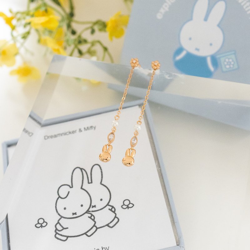 【Pinkoi x miffy】Miffy和珍珠纯银耳环 金色 - 耳环/耳夹 - 纯银 金色