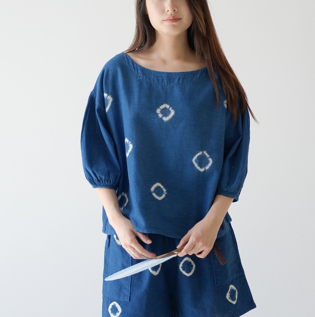 【棉質手工蓝染】大圆领七分袖上衣三色 - 女装上衣 - 棉 蓝色