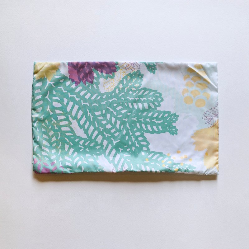 蕨美长形抱枕套2.0-生根卷柏|抱枕 枕头 送礼 礼物 家 布置 母亲 - 枕头/抱枕 - 聚酯纤维 绿色