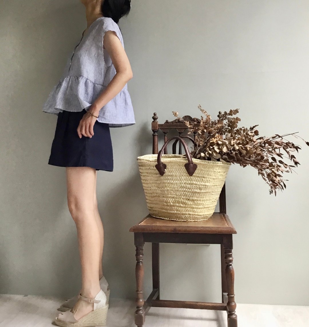 山谷清风/V领全开扣荷叶下摆直条纹亚麻上衣/小外套罩衫100%亚麻 - 女装背心 - 棉 
