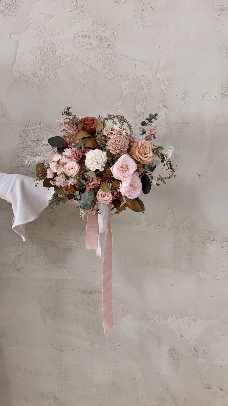 Flora Flower新娘永生花捧花-庭园玫瑰 - 干燥花/捧花 - 植物．花 红色